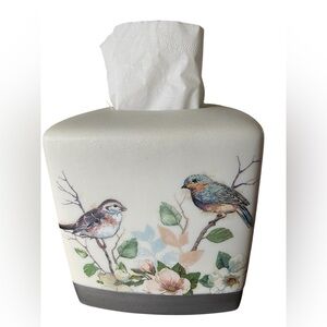 Avanti tissue box cover, LOVE NEST collection, heavy resin